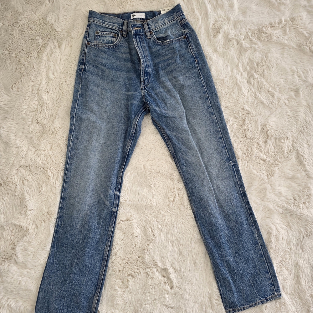 Zara Straight Blue Jeans